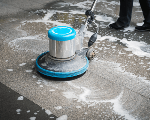 Faxina pesada com limpeza profissional de piso em Alphaville